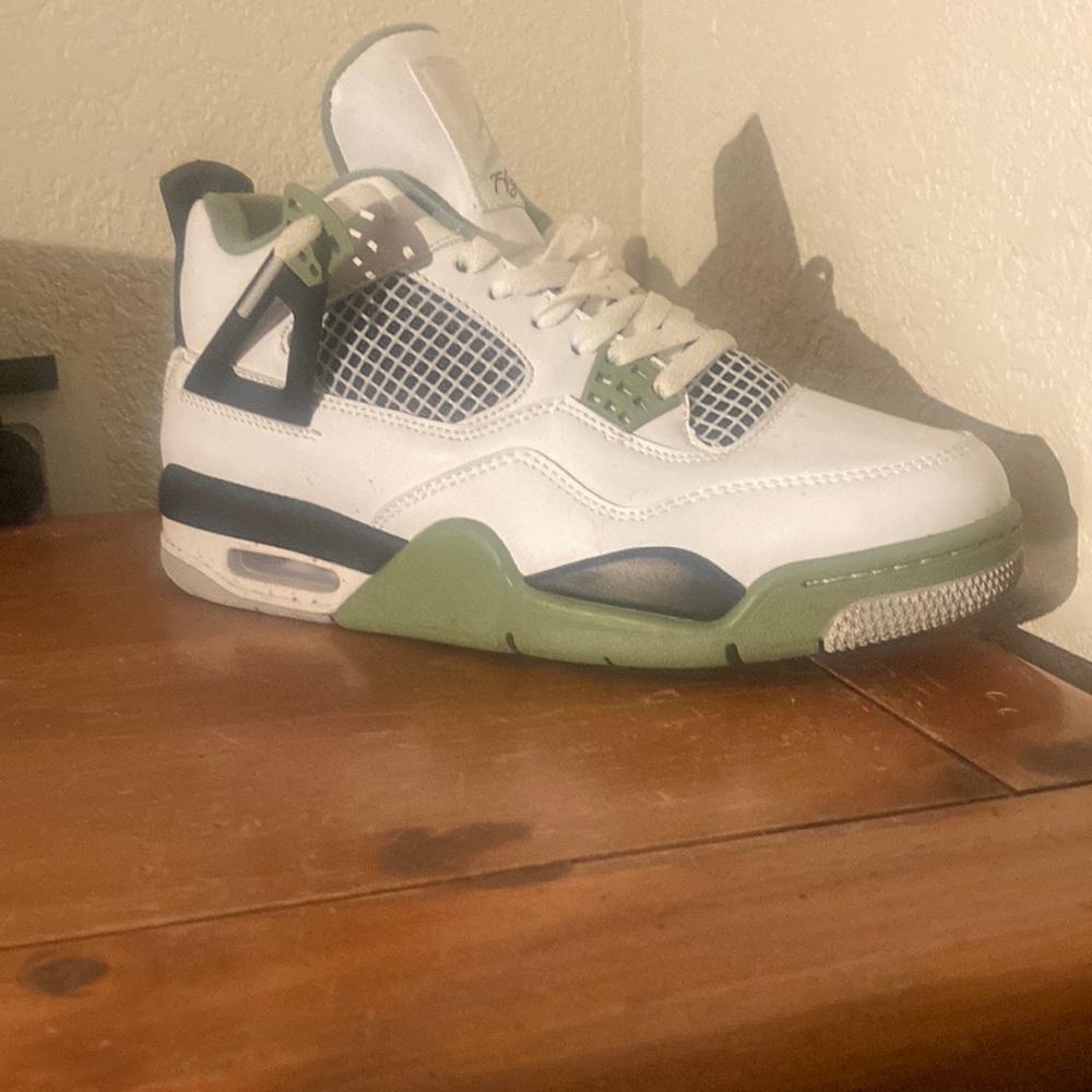COPY - Jordan four seafoam